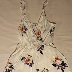 White Floral V-neck Swing Dress B100 Size M